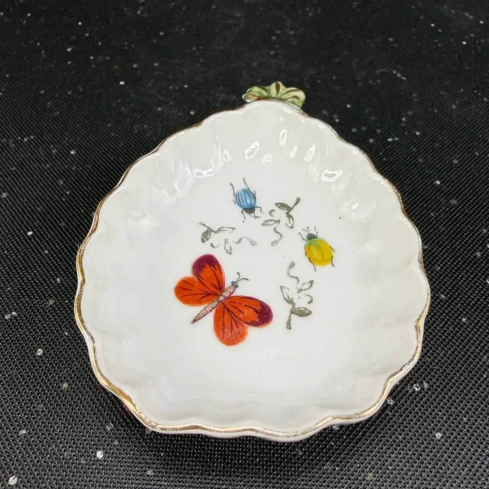 Vintage Porcelain Butterfly Beetle Trinket Dish Scalloped Brass Filigree Base‎